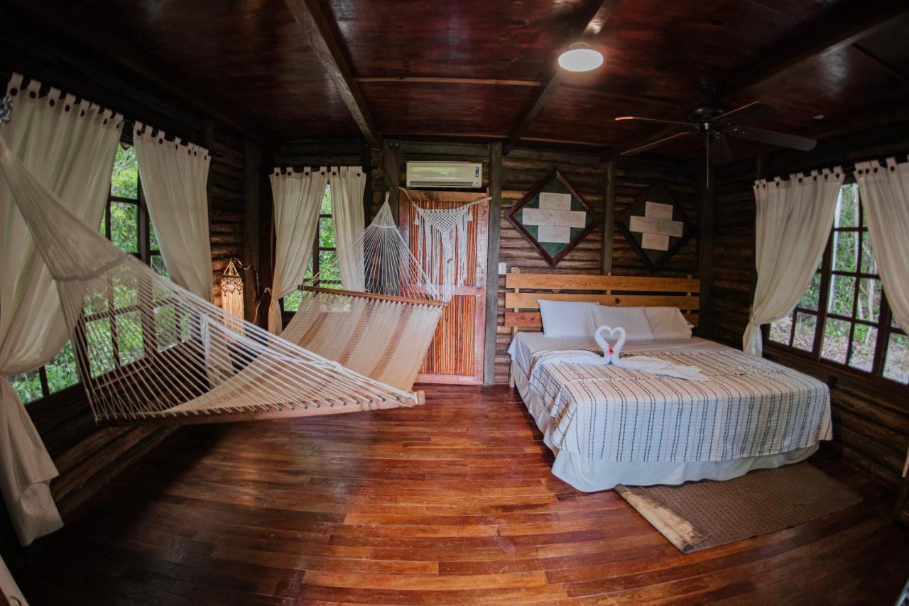 Hotel El Chital Raudales エクステリア 写真