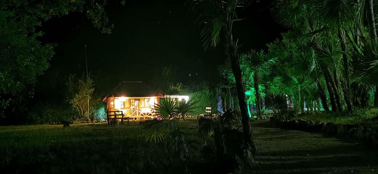 Hotel El Chital Raudales エクステリア 写真